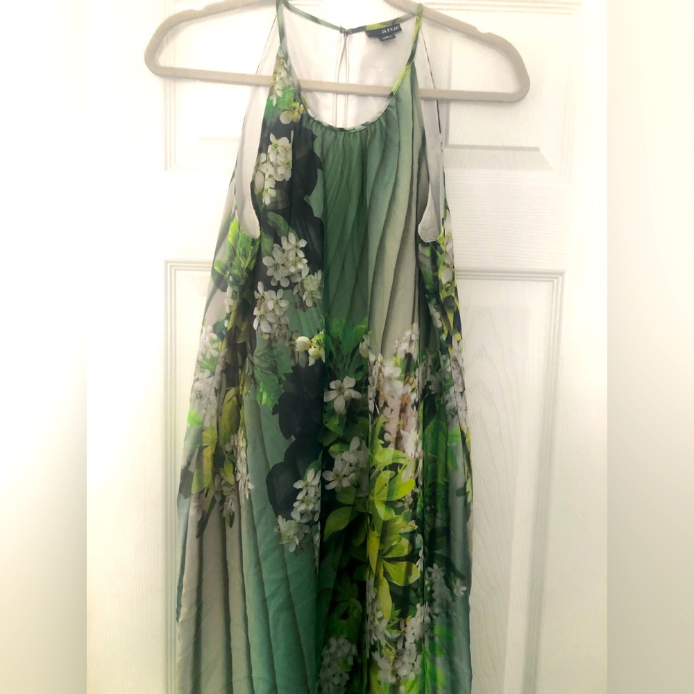 Beautiful sleeveless green dress